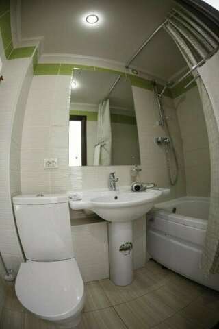 Гостиница Десна Брянск Комфорт DBL c видом на город-1