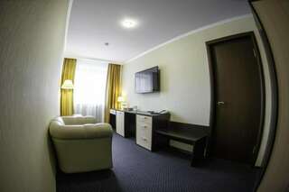 Гостиница Десна Брянск Комфорт DBL c видом на город-4